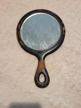Vintage Round Hand Mirror Wall Decor in Black and Brown
